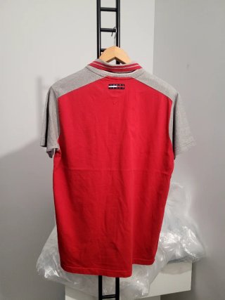 Polo Tommy Jeans Rojo y Gris
