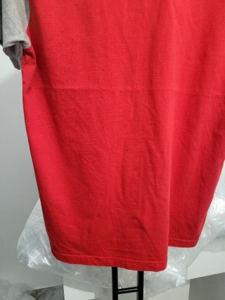 Polo Tommy Jeans Rojo y Gris
