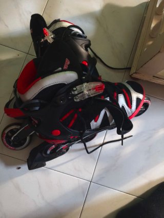 Patines Boomerang Negro/Rojo Talla 39/40