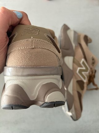 Zapatillas New Balance 9060 Mushroom Arid Stone