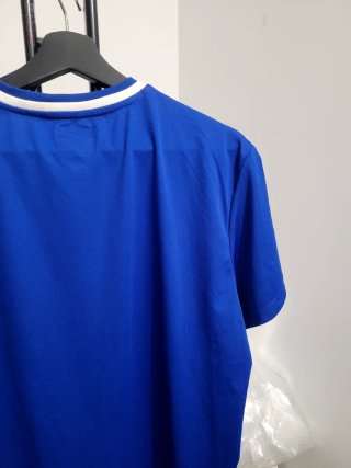Camiseta deportiva Umbro azul