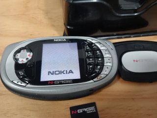 Nokia N-Gage QD Silver Edition  .No negociable.