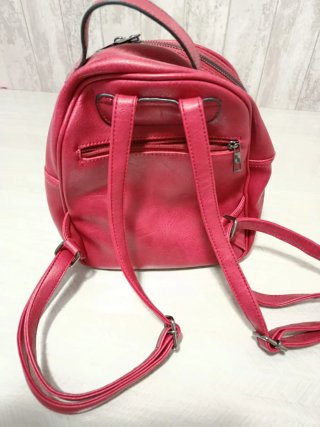 Mochila cuadros roja y negra