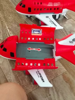 Aviones de juguete rojos (2 unidades)