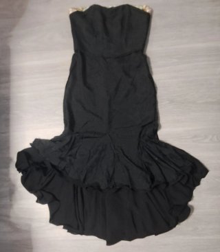 Vestido fiesta largo negro bordado.