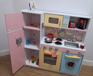 Cocina de madera infantil