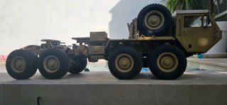 Camión RC HG P802 1/12 8x8 Militar Desierto
