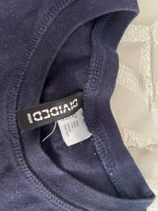 Maglietta Bershka blu navy attillata