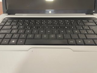 Portátil HP i3 modelo HPG62