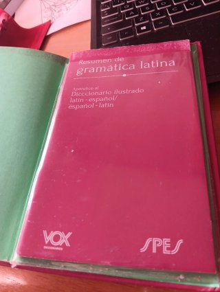 Diccionario ilustrado latín-español/ español-latín