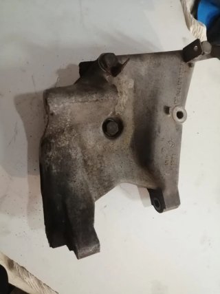 Porsche 944 Soporte aire acondicionado y Alternado