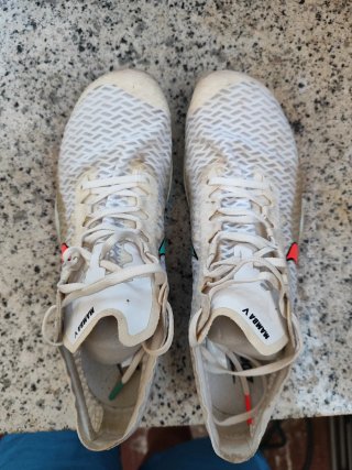 Nike Mamba V Clavos