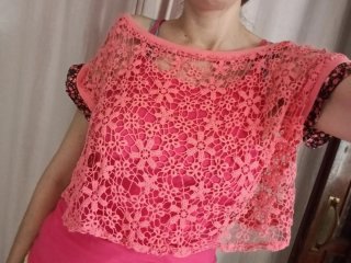 Crop top ganchillo rosa floral