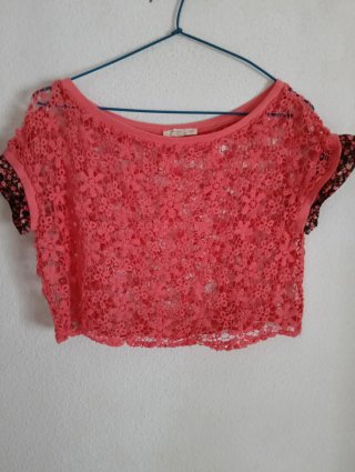 Crop top ganchillo rosa floral