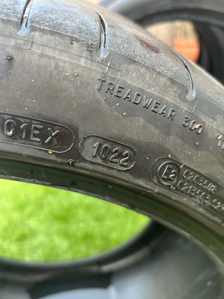 Neumáticos Michelin Super Sport 275/35/19 (juego)