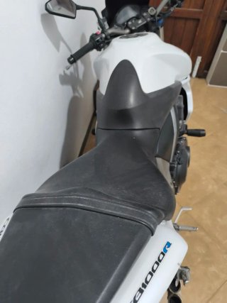 Honda CB1000R Blanca/Gris en perfecto estado lista