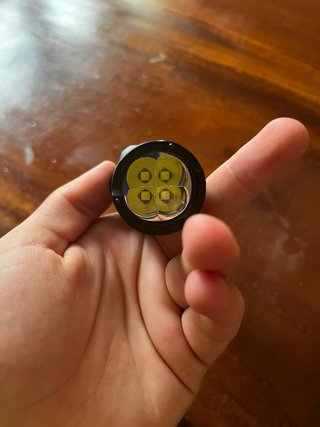 Linterna Nitecore P20iX