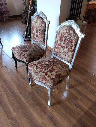 Juego de 2 sillas antiguas tapizadas