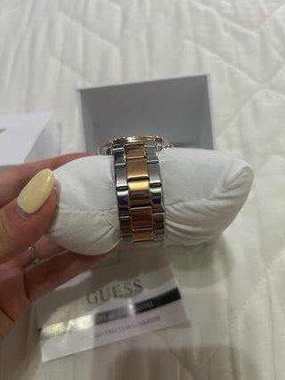 Reloj Guess Mujer Dorado y Plateado