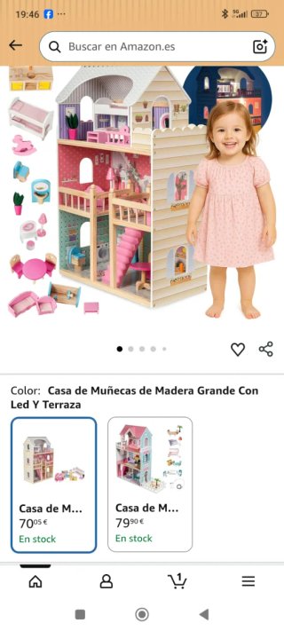 Casa de muñecas de madera