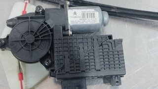 ELEVALUNAS DELANTERO DERECHO CITROEN C4 PICASSO