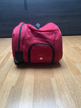 Pala y paletero Bullpadel Avant Limited Edition