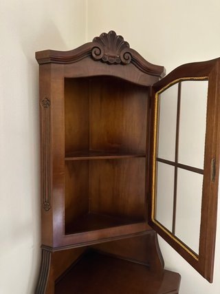 Angoliera in legno massello noce