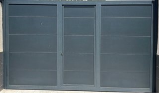 Portón/Puerta Exterior Gris