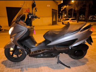 Suzuki Burgman 125 Plata - Pocos Km