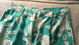 Pantalón Mango estampado tropical verde