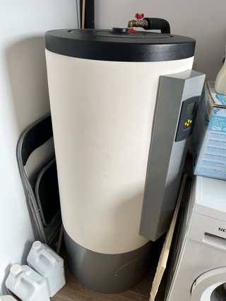 Acumulador agua con placa solar