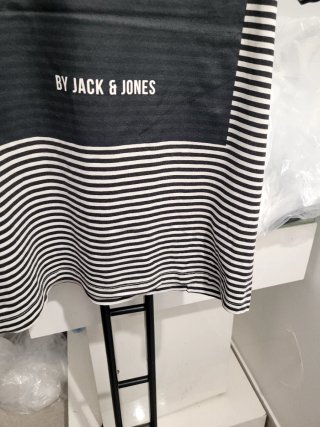 Camiseta Jack & Jones Rayas Negras y Blancas