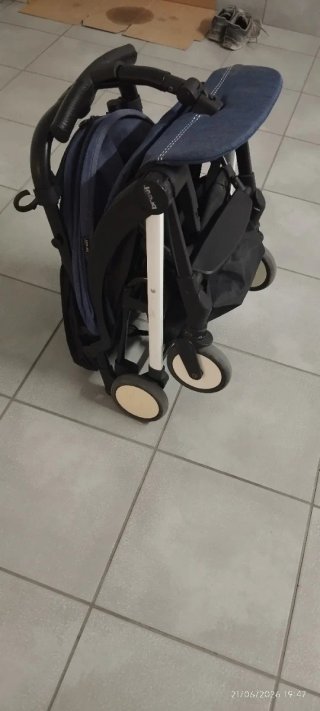 Silla de paseo ligera azul