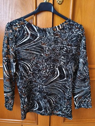Blusa Nudur Fiesta Negra y blanca con trasparencia