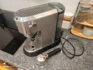 Cafetera Delonghi Dedica