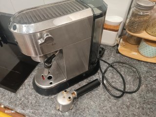 Cafetera Delonghi Dedica