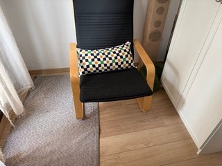 Sillón Poäng Ikea con cojín Poäng
