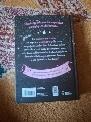 Isadora Moon y la noche mágica / Isadora Moon a...