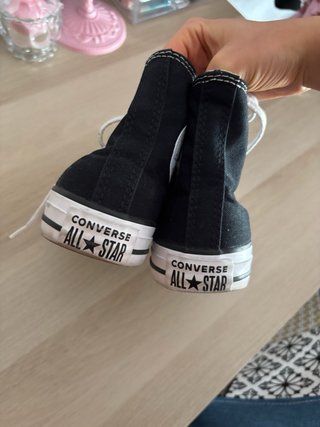 Converse negras altas