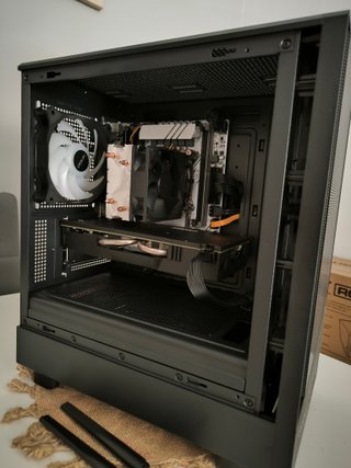 PC GAMING INTEL – 16GB DDR4 + RX 580 8GB RGB