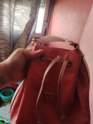 Bolso Guess Rosa