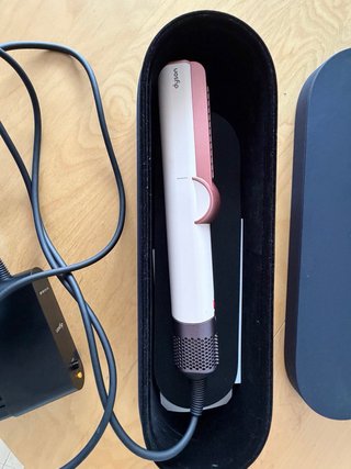 Piastra per capelli Dyson Airstrait con custodia