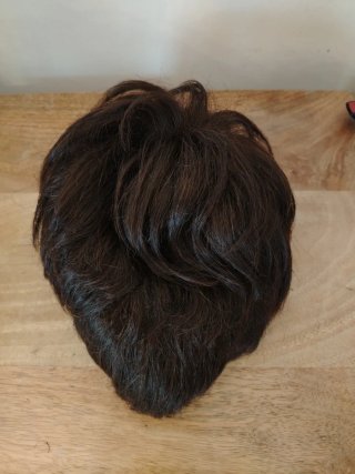 Peluca pelo sintético castaño oncológica