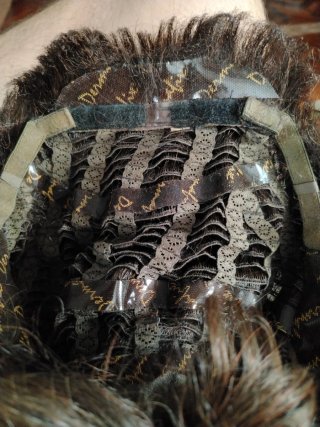 Peluca pelo sintético castaño oncológica