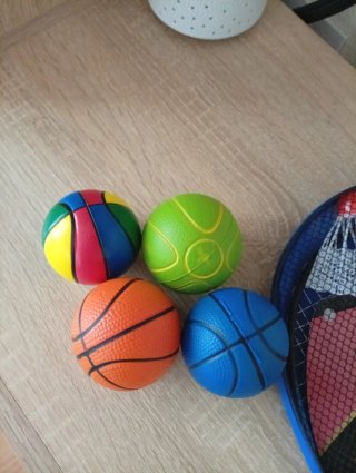 Lote Juguetes Deporte: Raquetas, Pelotas y Slingsh
