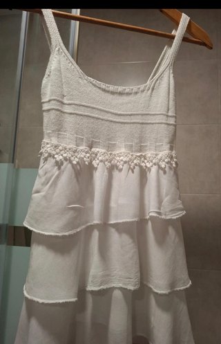 Camiseta blanca tirantes crochet y volantes