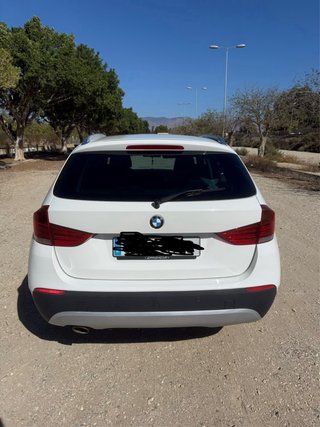 BMW X1 2011
