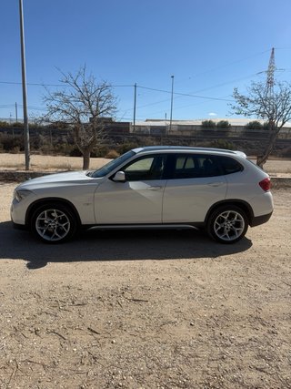 BMW X1 2011
