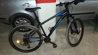 Bicicleta de Montaña Negra y Azul