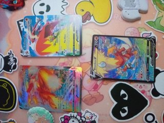 Conjunto di carte Pokémon